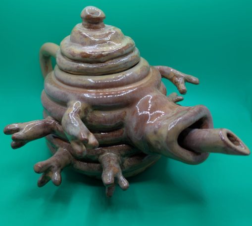 A (not very) functional teapot based on a Tardigrade